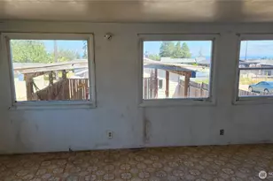 415 E Lopez Ave, Port Angeles, WA 98362 - Photo 6