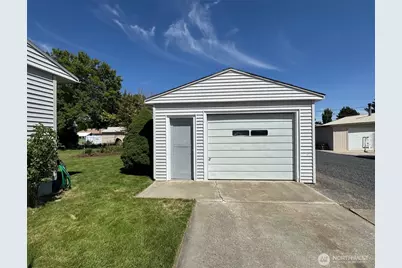 438 S Burke Road, Connell, WA 99326 - Photo 30
