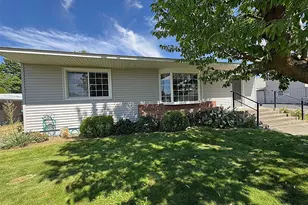 438 S Burke Rd, Connell, WA 99326 - Photo 2