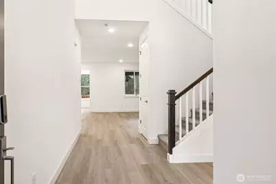 17864 139th Avenue E #123, Puyallup, WA 98374 - Photo 2