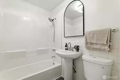 924 E 57th Street, Tacoma, WA 98404 - Photo 14