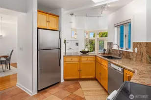 2342 NW 98th St, Seattle, WA 98117 - Photo 18