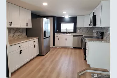 31108 3rd Avenue #208, Black Diamond, WA 98010 - Photo 2