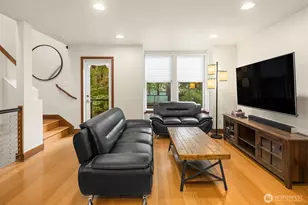3635 Greenwood Ave N, Seattle, WA 98103 - Photo 12