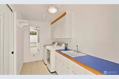 2305 E Lake Sammamish Place SE, Sammamish, WA 98075 - Photo 24