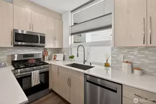 945 NW 56th St, Seattle, WA 98107 - Photo 8
