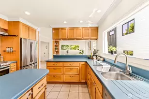 2763 59th Ave SW, Seattle, WA 98116 - Photo 12