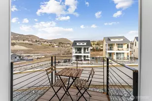 1402 Cottage Ln, Chelan, WA 98816 - Photo 16