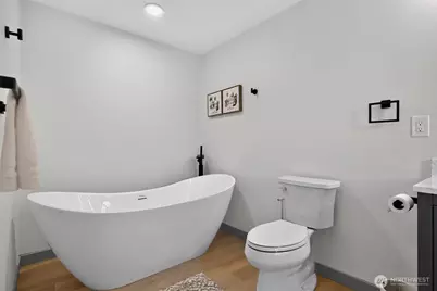 20411 71st Street E, Bonney Lake, WA 98391 - Photo 20