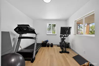 20411 71st Street E, Bonney Lake, WA 98391 - Photo 24