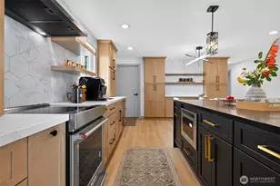 20411 71st St E, Bonney Lake, WA 98391 - Photo 8