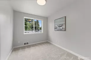 22208 Meridian Ave S, Bothell, WA 98021 - Photo 14
