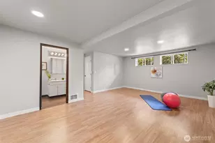 22208 Meridian Ave S, Bothell, WA 98021 - Photo 18