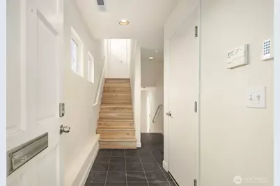 314 25th Avenue E, Seattle, WA 98112 - Photo 30