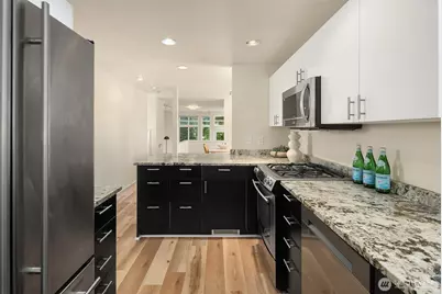 314 25th Avenue E, Seattle, WA 98112 - Photo 12