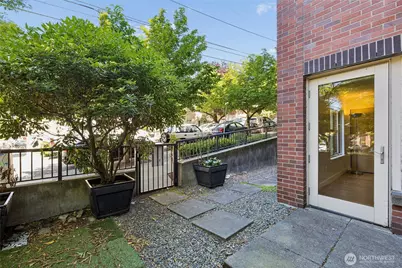 1620 Belmont Ave #125, Seattle, WA 98122 - Photo 18