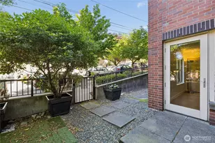 1620 Belmont Ave, Seattle, WA 98122 - Photo 18