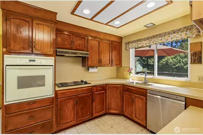 7202 21st Place SE, Lake Stevens, WA 98258 - Photo 6