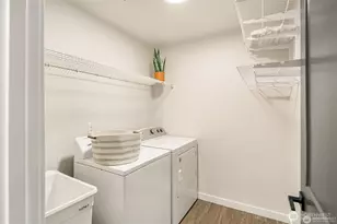 2450 Ferndale Pl NE, Renton, WA 98056 - Photo 18