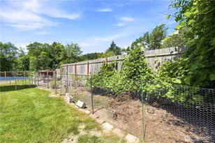 516 Beach Dr, Snohomish, WA 98290 - Photo 32