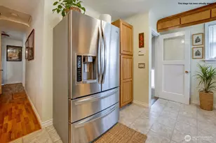 2407 Larch Way, Lynnwood, WA 98036 - Photo 6