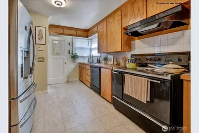 2407 Larch Way, Lynnwood, WA 98036 - Photo 4