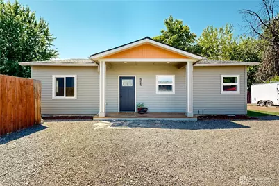 905 Cowl Street, Milton-Freewater, OR 97862 - Photo 1