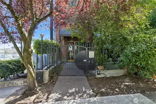 1406 Harvard Ave, Seattle, WA 98122 - Photo 2