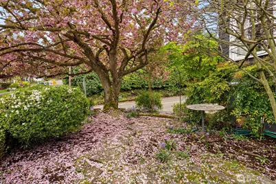 114 Queen Anne Drive, Seattle, WA 98109 - Photo 34