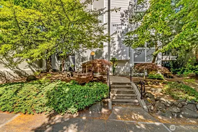 5912 California Avenue SW #102, Seattle, WA 98136 - Photo 2