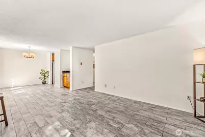 5912 California Avenue SW #102, Seattle, WA 98136 - Photo 4