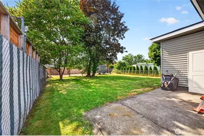 233 Cascade Street, Buckley, WA 98321 - Photo 20