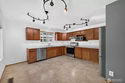 233 Cascade Street, Buckley, WA 98321 - Photo 8
