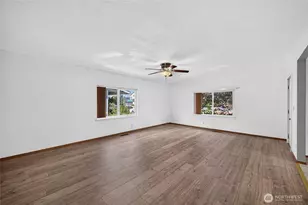 233 Cascade St, Buckley, WA 98321 - Photo 6