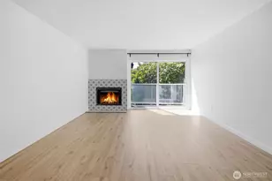 8800 20th Ave NE, Seattle, WA 98115 - Photo 6