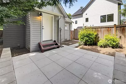 6538 11th Avenue NW #2, Seattle, WA 98117 - Photo 24