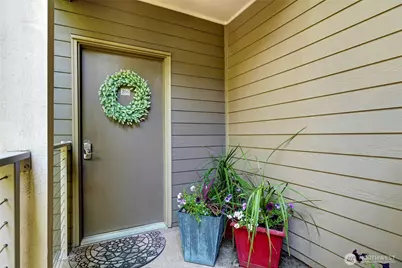 700 Front Street S #B206, Issaquah, WA 98027 - Photo 2