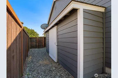 13001 171st Street E, Puyallup, WA 98374 - Photo 28