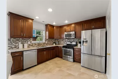 13001 171st Street E, Puyallup, WA 98374 - Photo 10