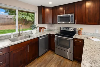 10902 26th Avenue SW, Seattle, WA 98146 - Photo 10