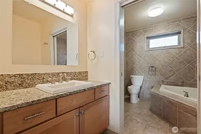 1300 Peace Portal Dr #206, Blaine, WA 98230 - Photo 20