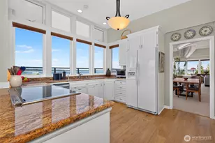 555 Alder St, Edmonds, WA 98020 - Photo 16