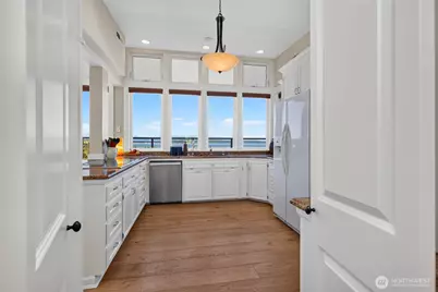 555 Alder Street, Edmonds, WA 98020 - Photo 20