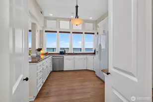 555 Alder St, Edmonds, WA 98020 - Photo 20