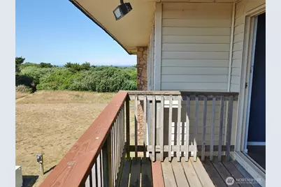 615 Ocean Shores Boulevard NW #308, Ocean Shores, WA 98569 - Photo 4