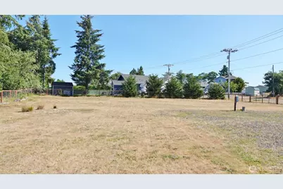 721 Mt Olympus Avenue SE, Ocean Shores, WA 98569 - Photo 16