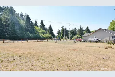 721 Mt Olympus Avenue SE, Ocean Shores, WA 98569 - Photo 18