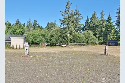 721 Mt Olympus Avenue SE, Ocean Shores, WA 98569 - Photo 6