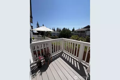 16124 Cascadian Wy #B4, Bothell, WA 98012 - Photo 14