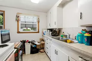 1414 W Yakima Ave, Yakima, WA 98902 - Photo 8